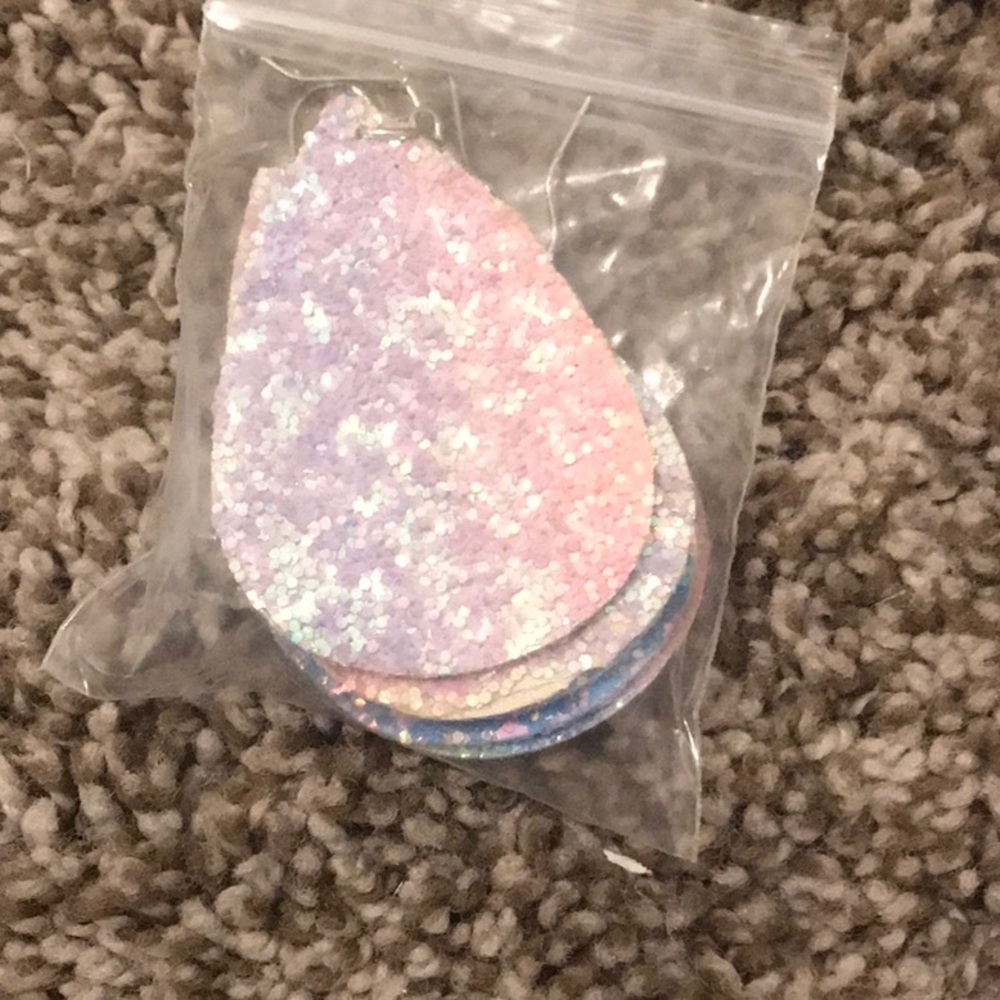 NWT Earrings!!